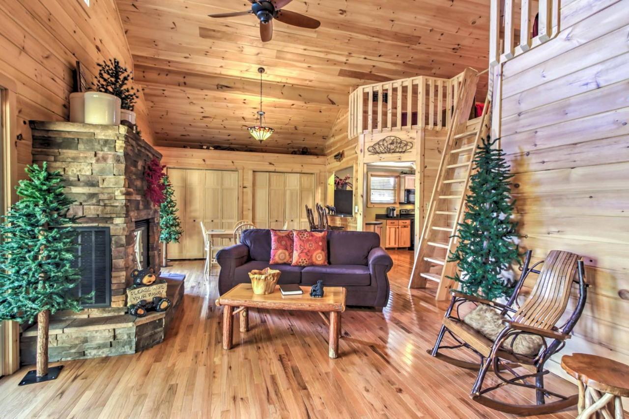Private Sevierville Cabin With Mountain Views And Loft Kültér fotó