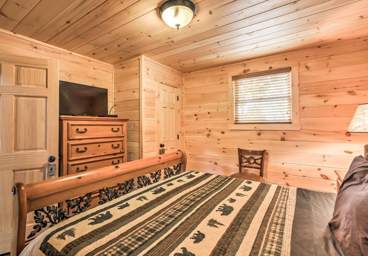Private Sevierville Cabin With Mountain Views And Loft Kültér fotó