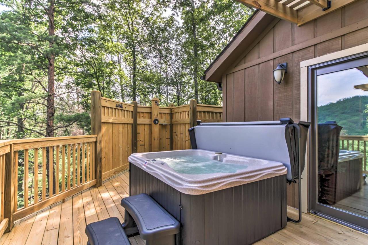 Private Sevierville Cabin With Mountain Views And Loft Kültér fotó